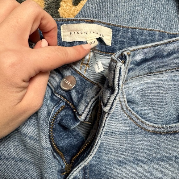 Stylish Light Blue Women's Straight Leg Jeans - Picture 2 of 7